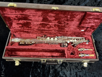 Silver Plated Yamaha YSS-675 Professional Soprano Sax w/ 2 Necks - Serial # 007172